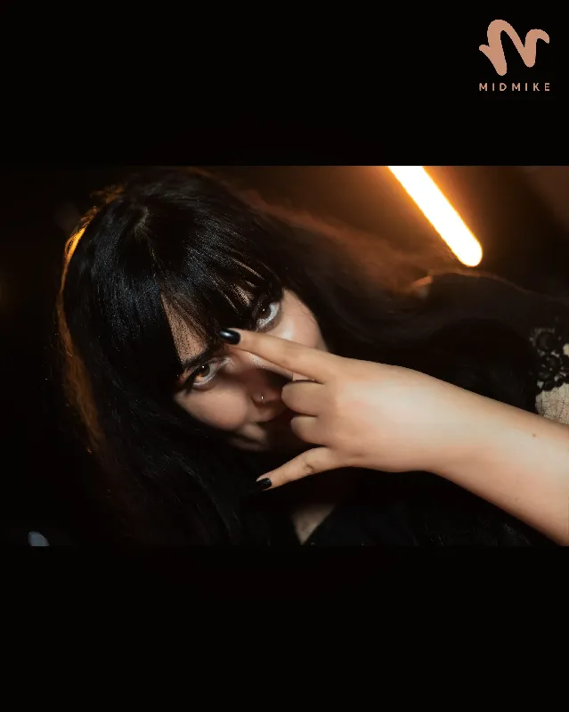 /Marwa-Ora-Chanteuse/Marwa-Ora-Chanteuse-4.webp