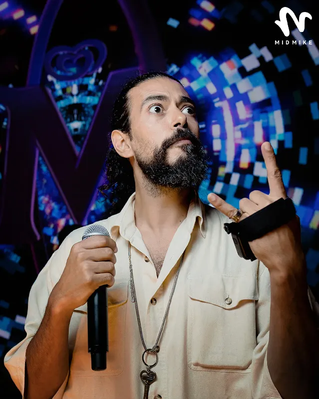 /Mehdi-Chetila-Chanteur-Composituer-Producer/Mehdi-Chetila-Chanteur-Composituer-Producer-8.webp